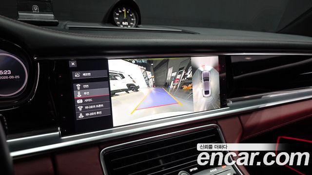 Porsche Panamera 2020 — photo 21