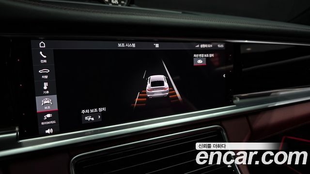Porsche Panamera 2020 — photo 24