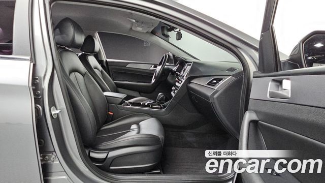 Hyundai Sonata 2018 — photo 18