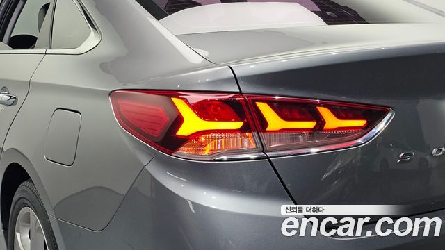 Hyundai Sonata 2018 — photo 9