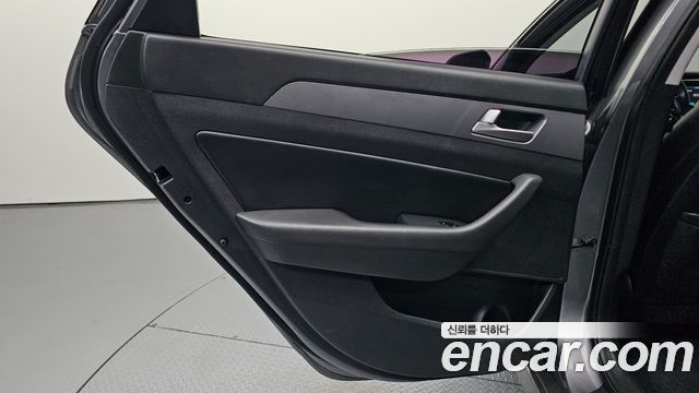 Hyundai Sonata 2018 — photo 15