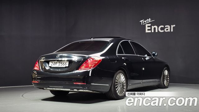 Mercedes-Benz S-Class 2015 — photo 2