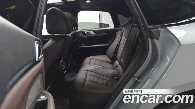 BMW 4-Series 2024 — photo 18