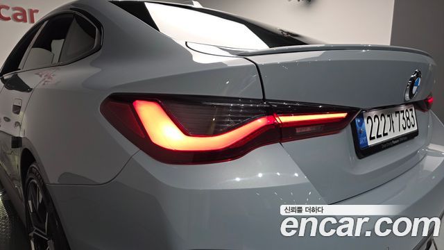 BMW 4-Series 2024 — photo 9