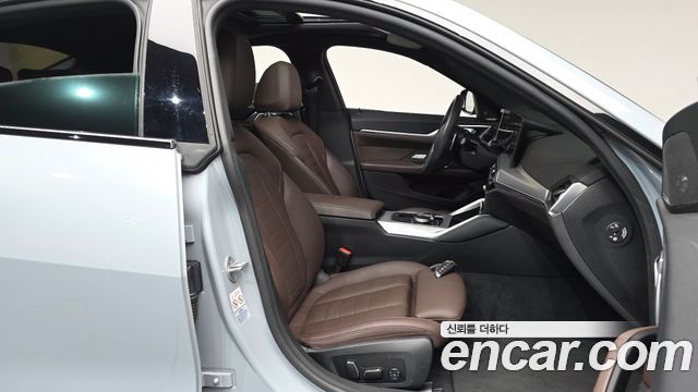 BMW 4-Series 2024 — photo 16