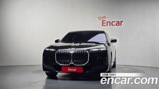 BMW i7 2026 — photo 3