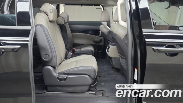 Kia Canival 2025 — photo 17