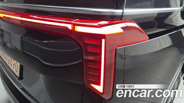 Kia Canival 2025 — photo 9