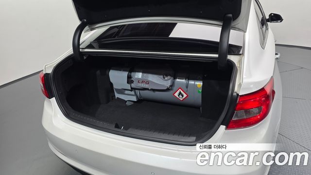 Hyundai Sonata 2015 — photo 32