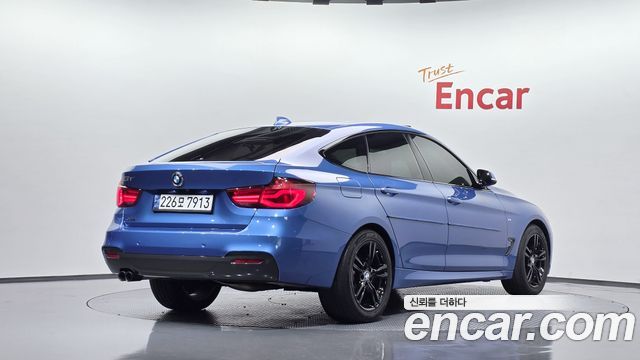 BMW Gran Turismo 2021 — photo 2