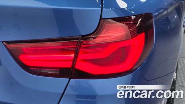 BMW Gran Turismo 2021 — photo 9