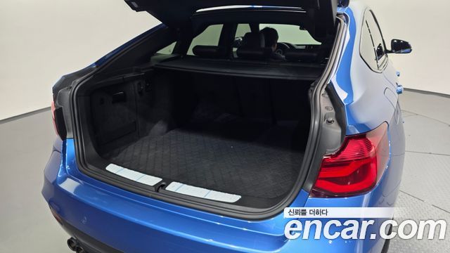 BMW Gran Turismo 2021 — photo 32