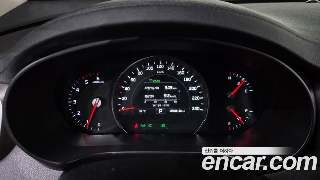 Kia Sorento 2016 — photo 11