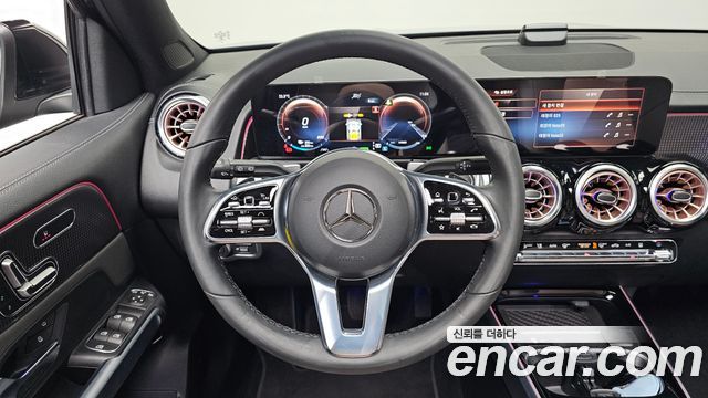 Mercedes-Benz EQB 2023 — photo 13