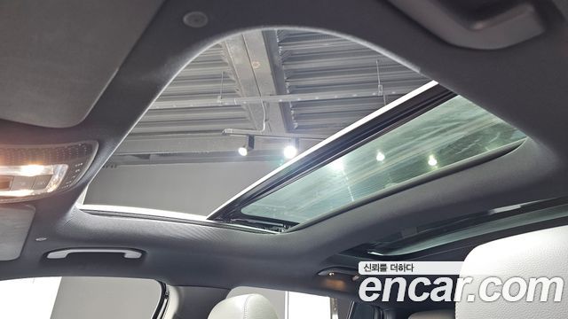 Mercedes-Benz EQB 2023 — photo 19