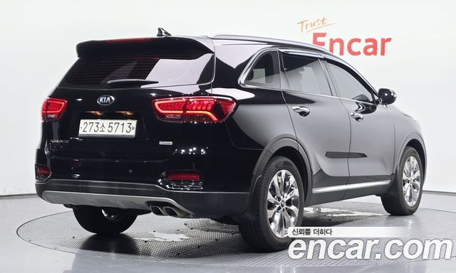 Kia Sorento 2018 — photo 2