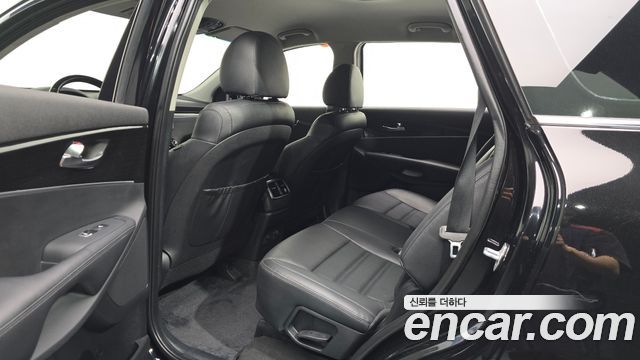 Kia Sorento 2018 — photo 17