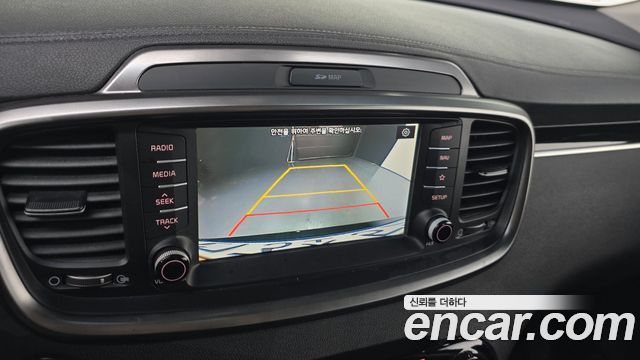 Kia Sorento 2018 — photo 20