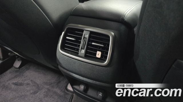 Kia Sorento 2018 — photo 30