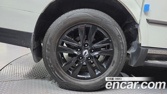 KG Mobility KORANDO 2017 — photo 5