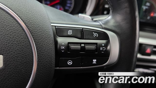 Kia K5 2022 — photo 21