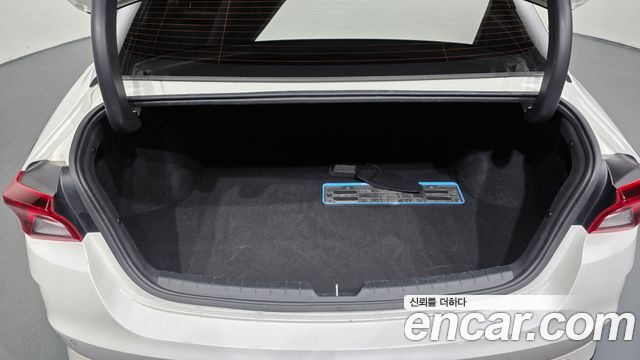 Kia K5 2022 — photo 22