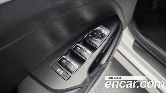 Kia K5 2022 — photo 25