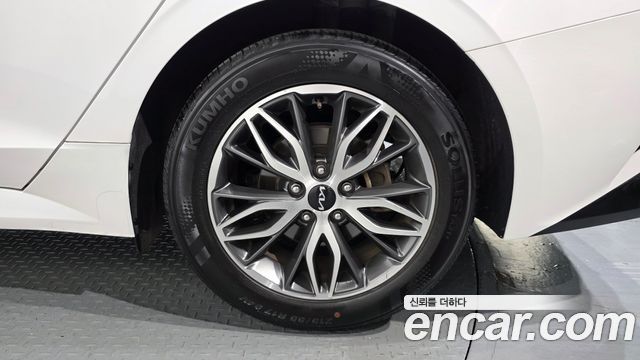 Kia K5 2022 — photo 7