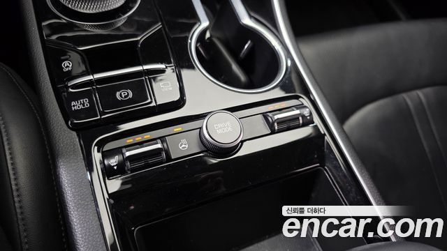 Kia K5 2022 — photo 31