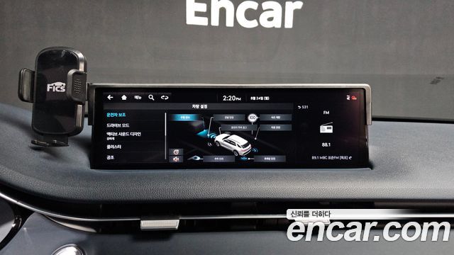 Genesis GV70 2021 — photo 14