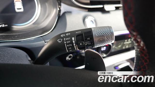Genesis GV70 2021 — photo 15