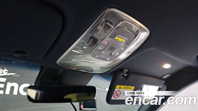 Genesis GV70 2021 — photo 16