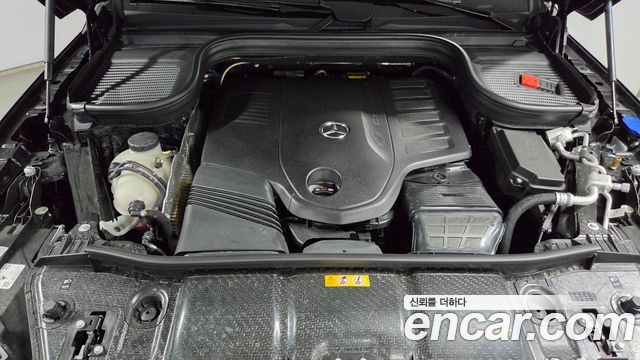 Mercedes-Benz GLE-Class 2025 — photo 6