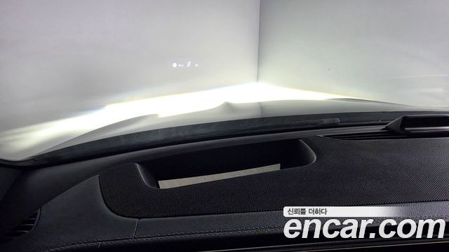 Mercedes-Benz GLE-Class 2025 — photo 13