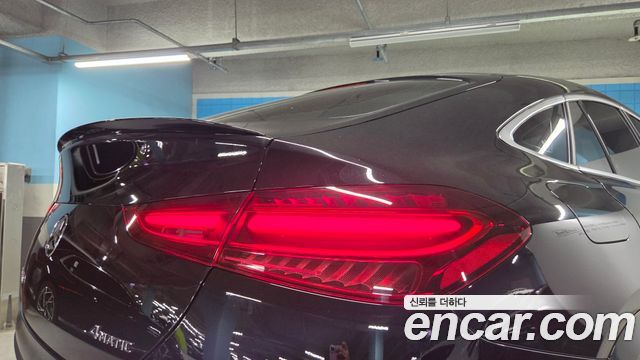 Mercedes-Benz GLE-Class 2025 — photo 16