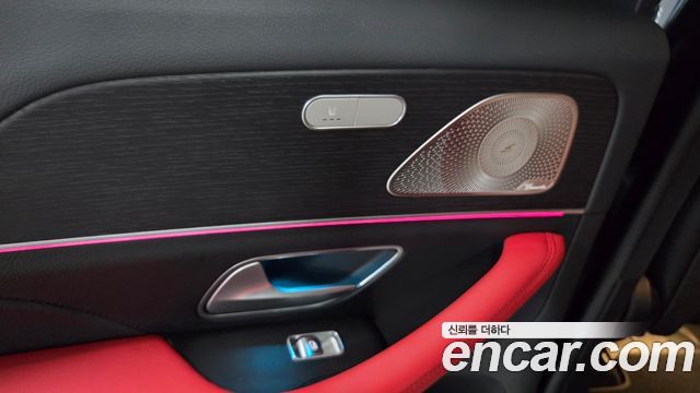 Mercedes-Benz GLE-Class 2025 — photo 20