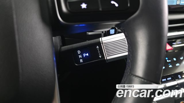 Hyundai Santafe 2025 — photo 12