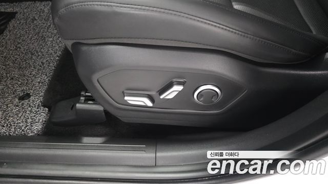 Hyundai Santafe 2025 — photo 33