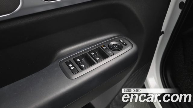 Hyundai Santafe 2025 — photo 35