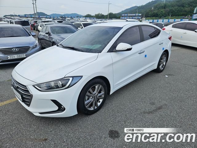 Hyundai AVANTE 2016 — photo 1