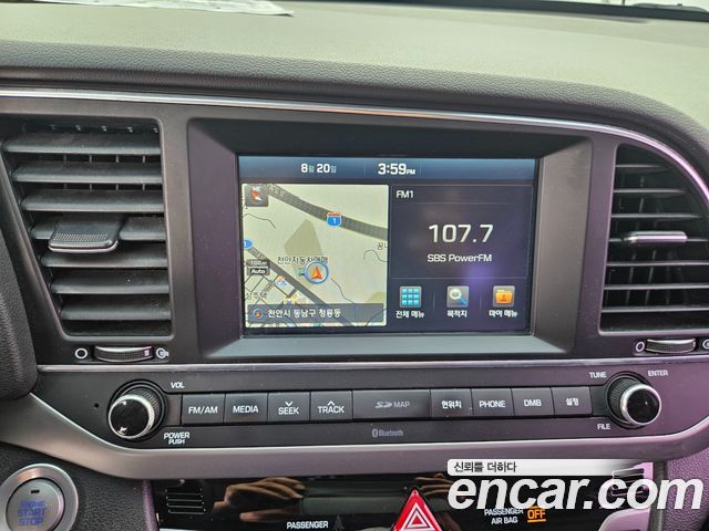 Hyundai AVANTE 2016 — photo 14