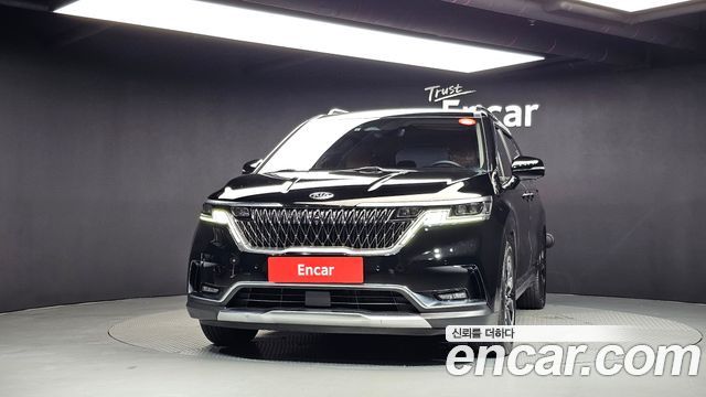 Kia Canival 2021 — photo 3