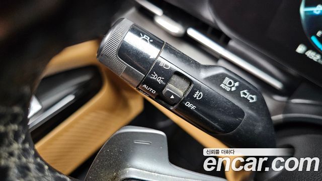 Kia Canival 2021 — photo 26