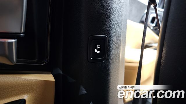 Kia Canival 2021 — photo 29