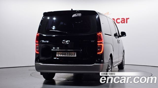 Hyundai Starex 2019 — photo 4