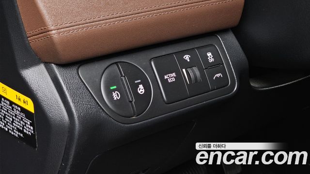 Hyundai Starex 2019 — photo 20