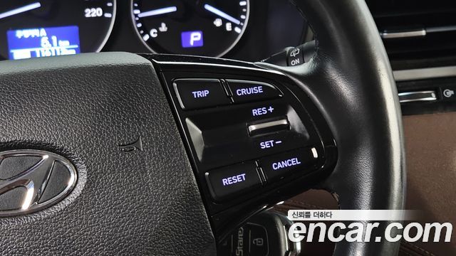 Hyundai Starex 2019 — photo 24