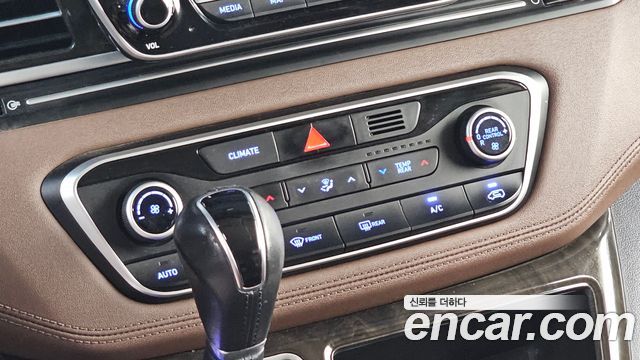 Hyundai Starex 2019 — photo 26