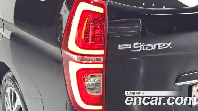 Hyundai Starex 2019 — photo 9