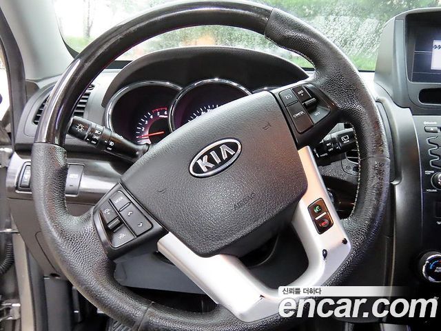 Kia Sorento 2012 — photo 8